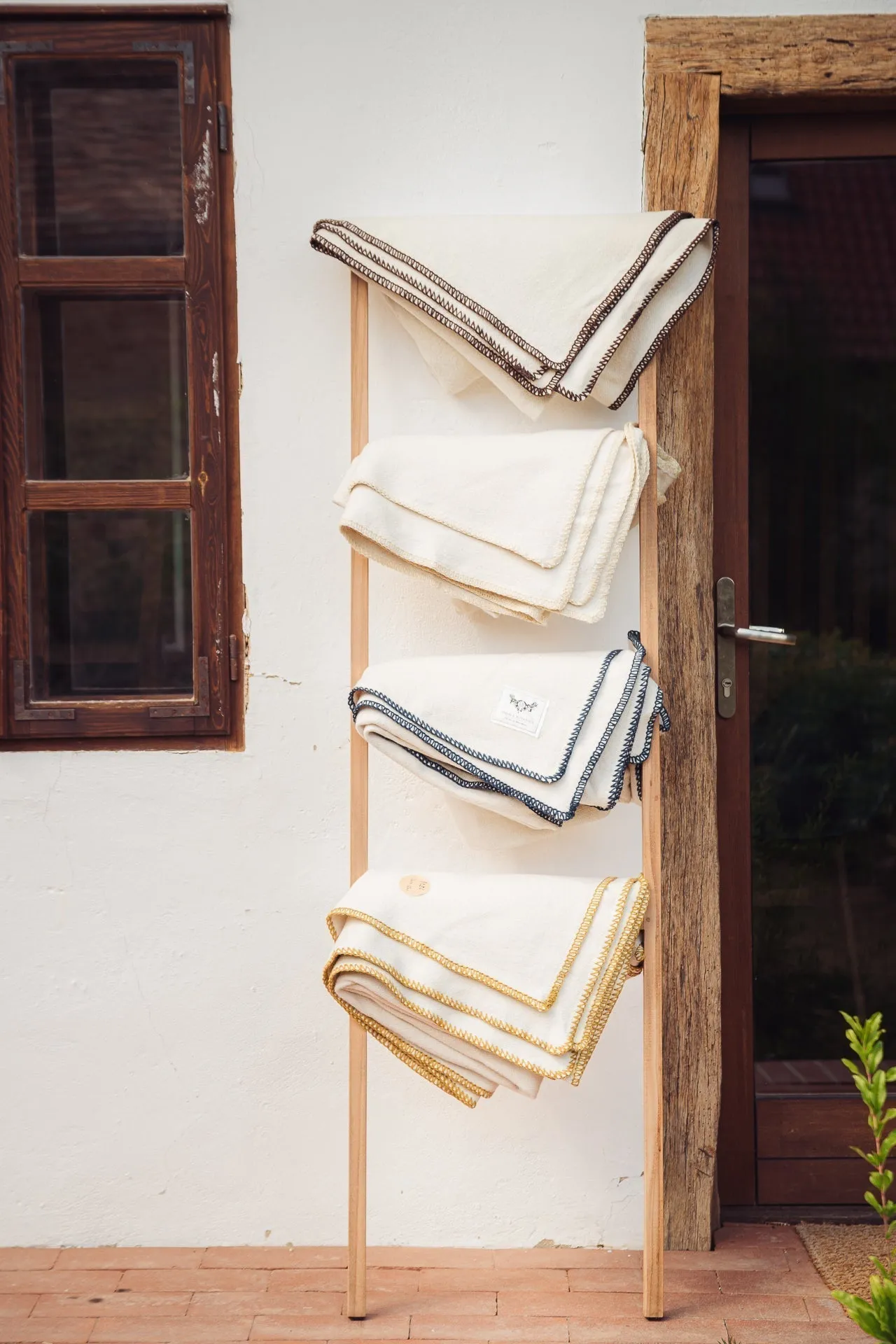 Blanket– Eco-cotton, Soft, Sustainable & Perfect for Cozy Comfort, Brown trim BL25